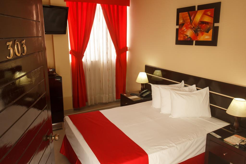 Hotel B'Liam Tumbes Bagian luar foto
